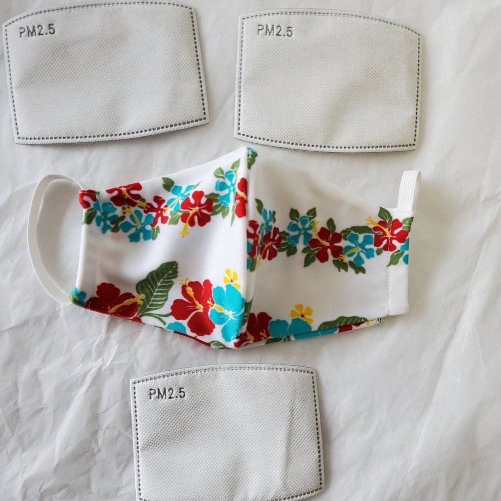 Facemask with 3 filters included